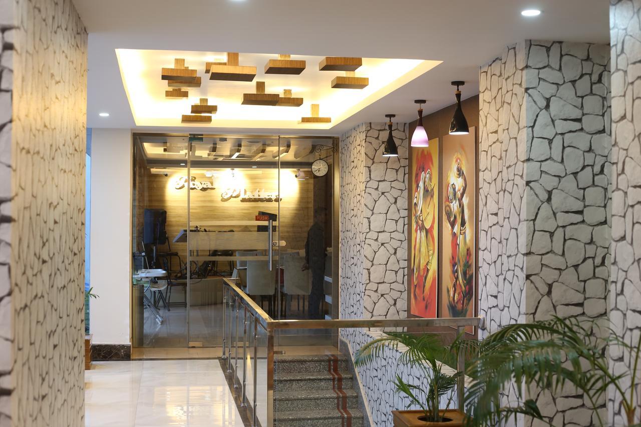 Hotel Harrison Palace Μπιρατναγκάρ Εξωτερικό φωτογραφία