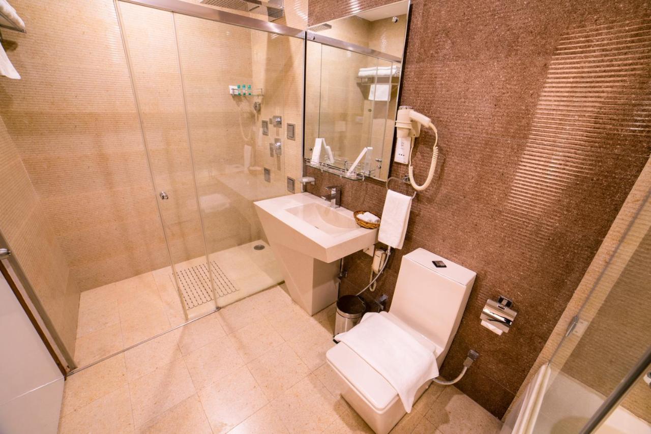 Hotel Harrison Palace Μπιρατναγκάρ Εξωτερικό φωτογραφία