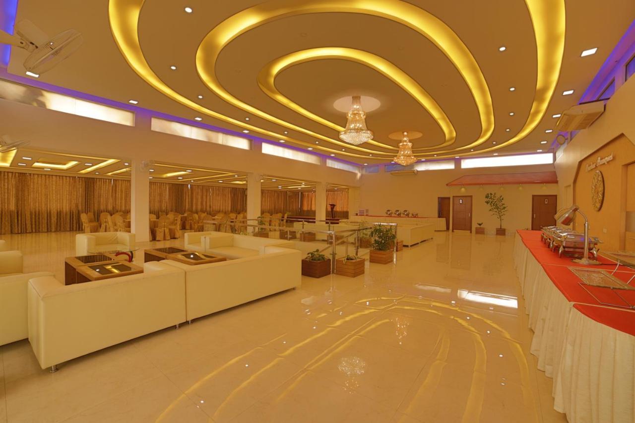Hotel Harrison Palace Μπιρατναγκάρ Εξωτερικό φωτογραφία