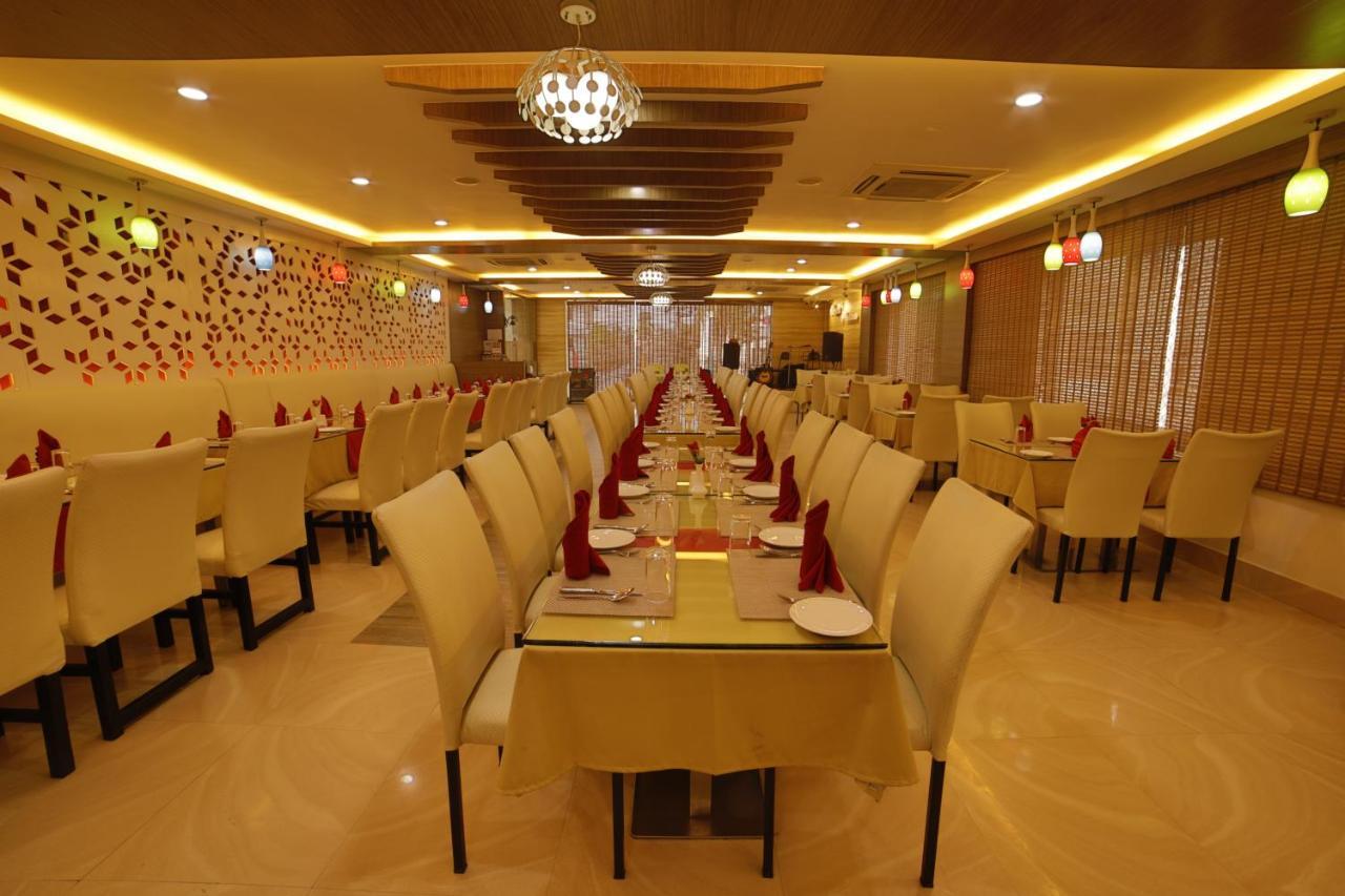 Hotel Harrison Palace Μπιρατναγκάρ Εξωτερικό φωτογραφία
